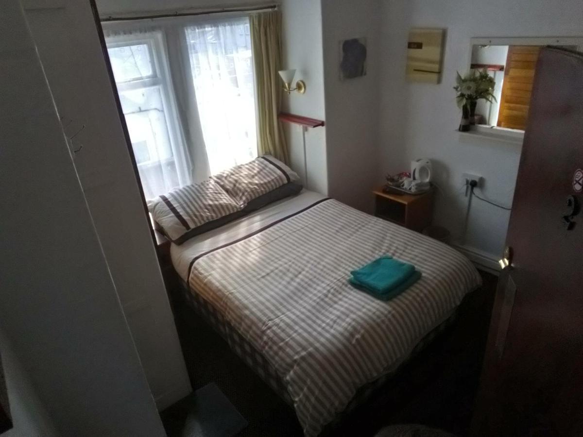 Myroomz Golden Hotel *