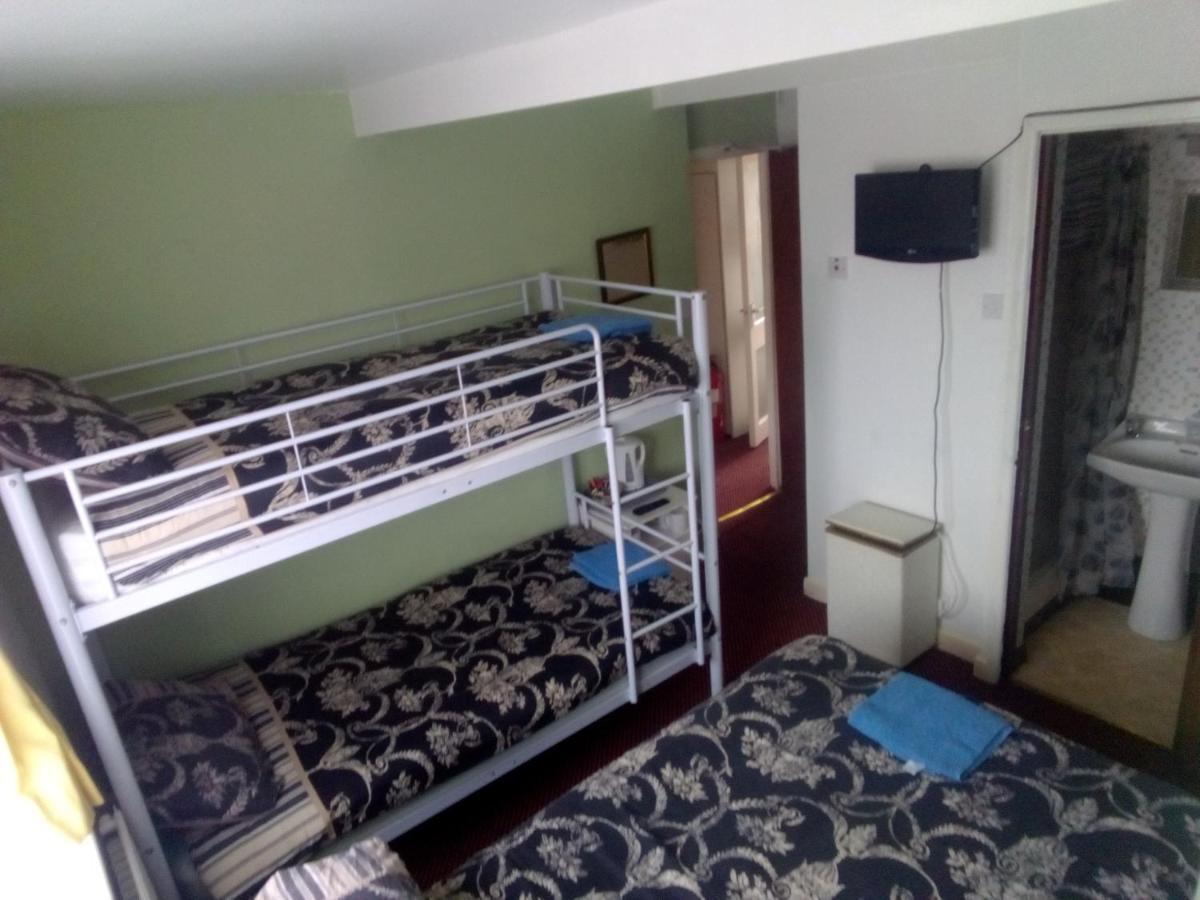 Hotel Myroomz Golden