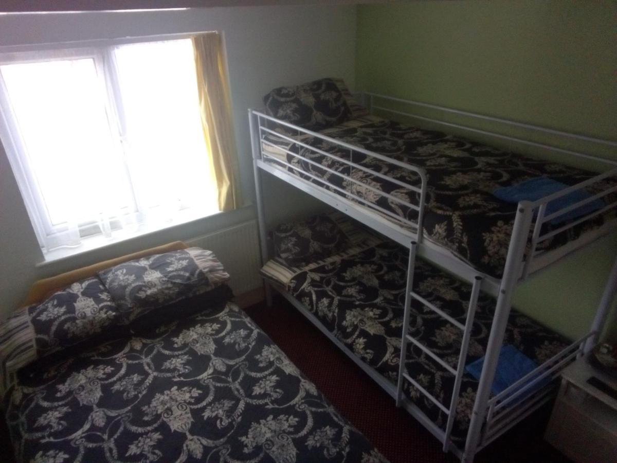 Myroomz Golden Hotel