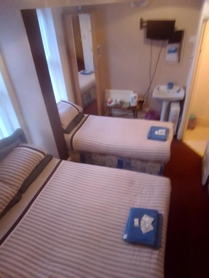 Hotel Myroomz Golden