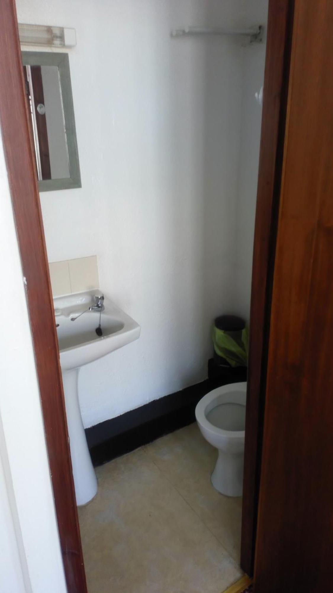 Hotel Myroomz Golden