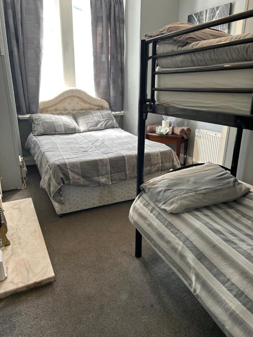 Hotel Myroomz Golden Blackpool